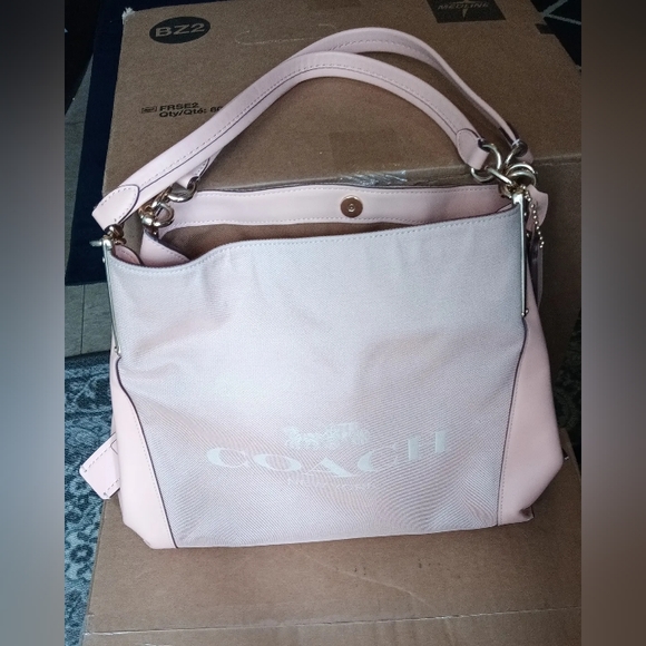 Purse - Picture 2 of 2